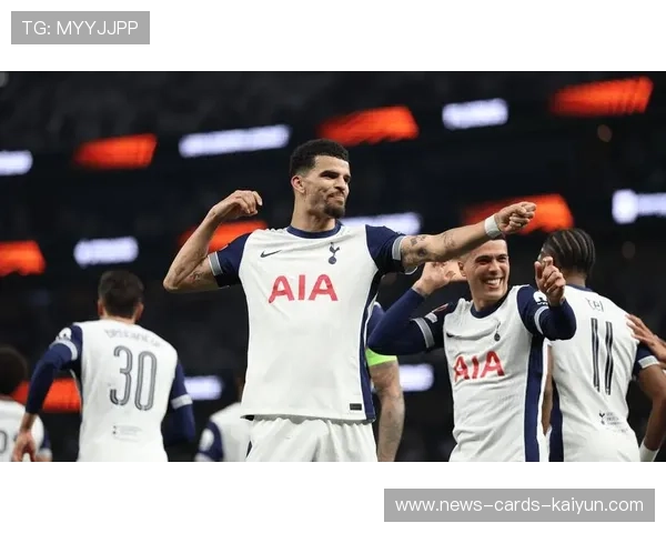 热刺中场的频繁插上形成优势局面